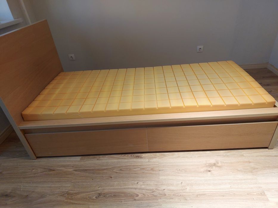 Кровать односпальняя