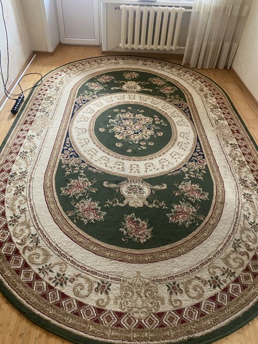 Продам ковер 3/4 в хорошем состояние.