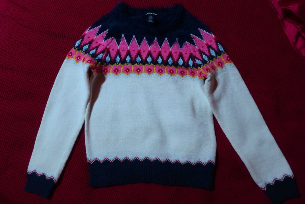 Pulover Craciun,made in UK,fete,7-8-9 ani,nou fara etichet