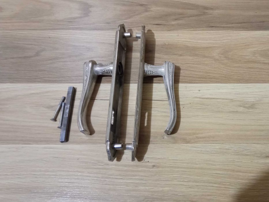 Секретни дръжки и брави, Обикновенни дръжки и брави