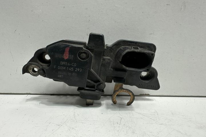 Releu alternator F00m145293 Mercedes-Benz   seria