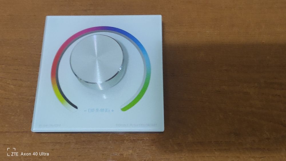 Controller dimabil de perete cu knob K3, pentru bandă LED RGB