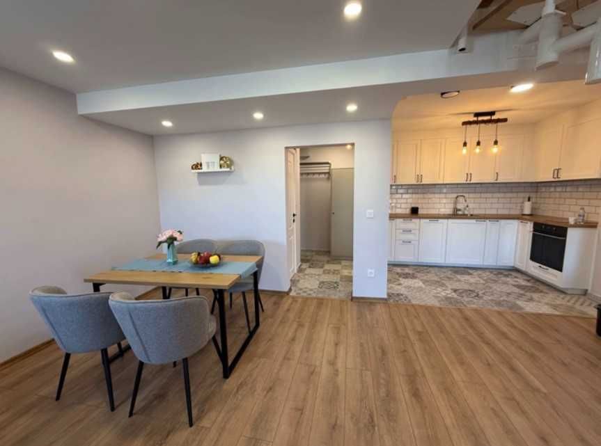 Дава се под наем Многостаен апартамент в София, Редута - 112 кв.м за 996.03 € - Снимка #1