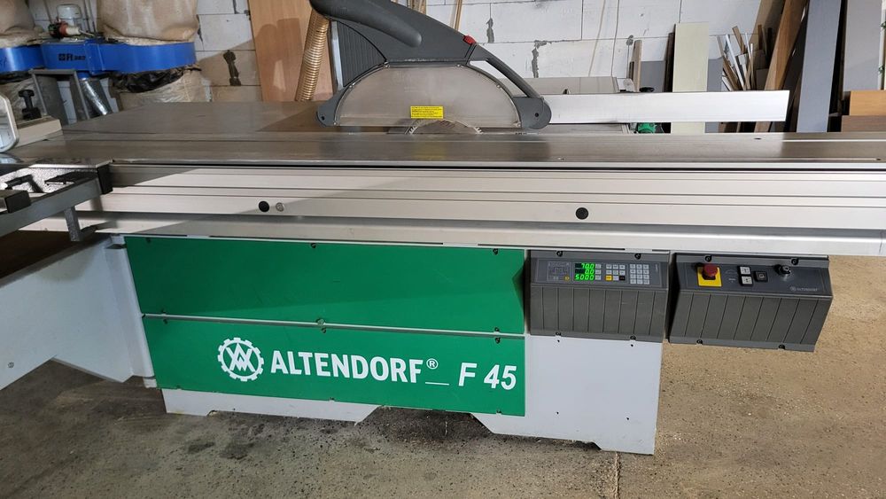 Продавам форматно-разкроващ циркуляр Altendorf F 45