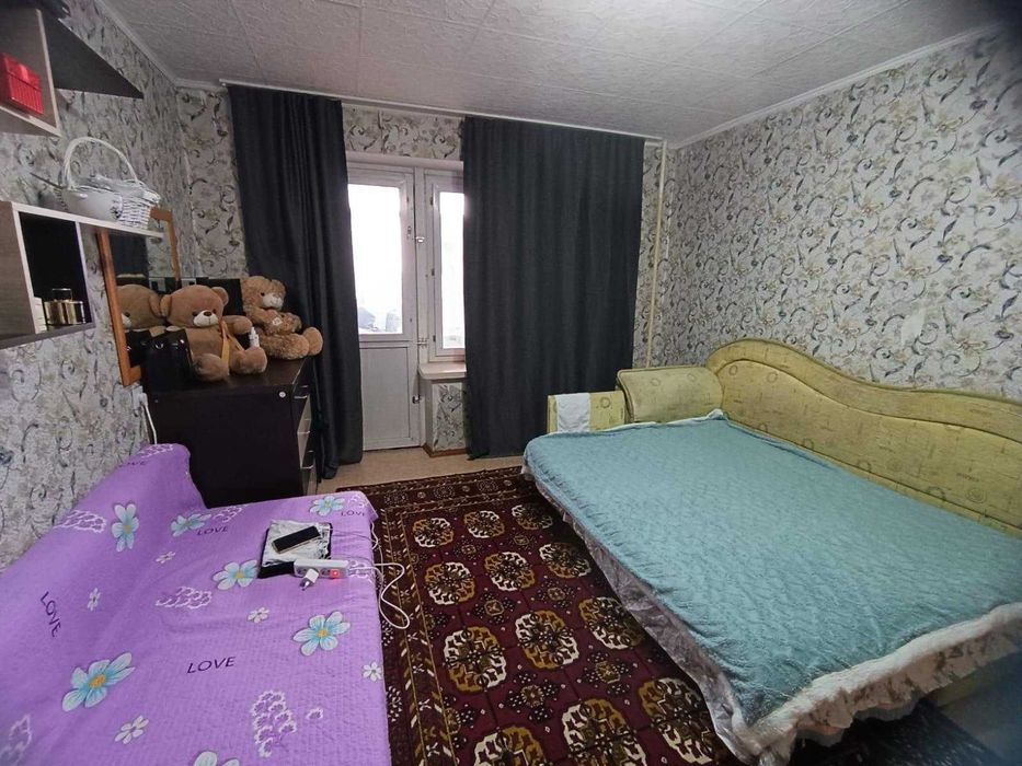 Продам 1 комнатную в 7 мкр