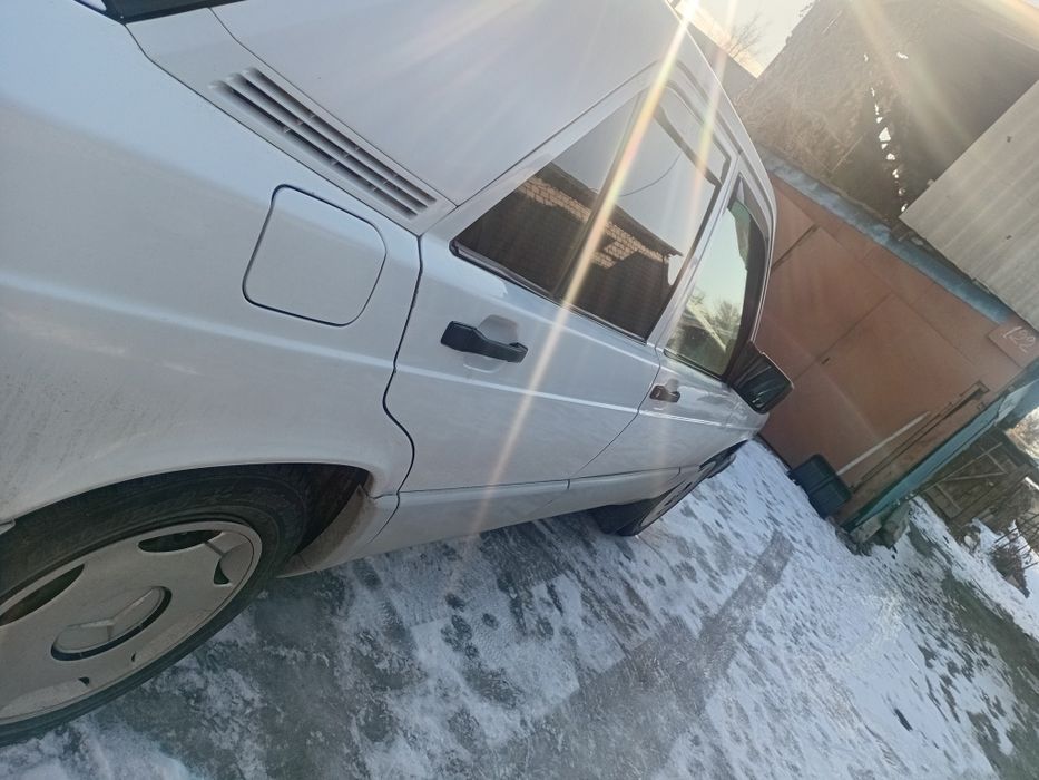 Продам мерседес Е 190