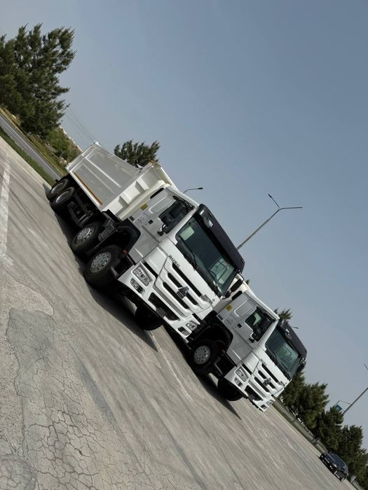 Sinotruk Howo 380 8x4 CNG