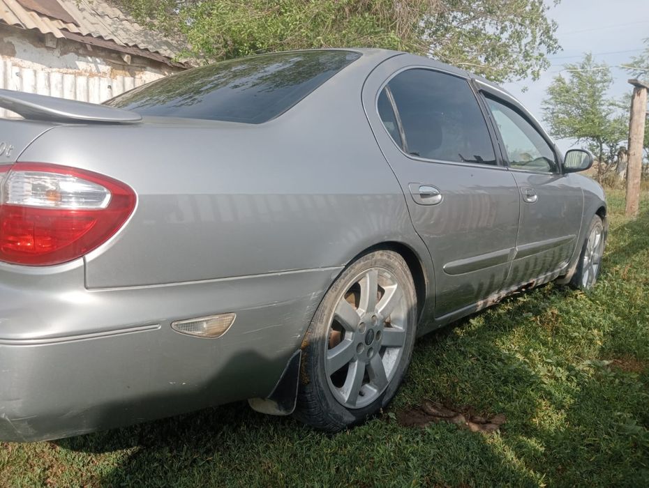 Машина сатылады.