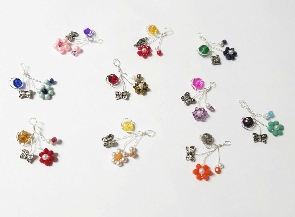 Reducere! Martisoare unicat margele flori, cruci, multe culori, modele