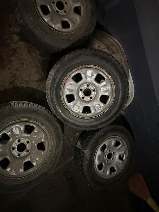 продаю шины б/у