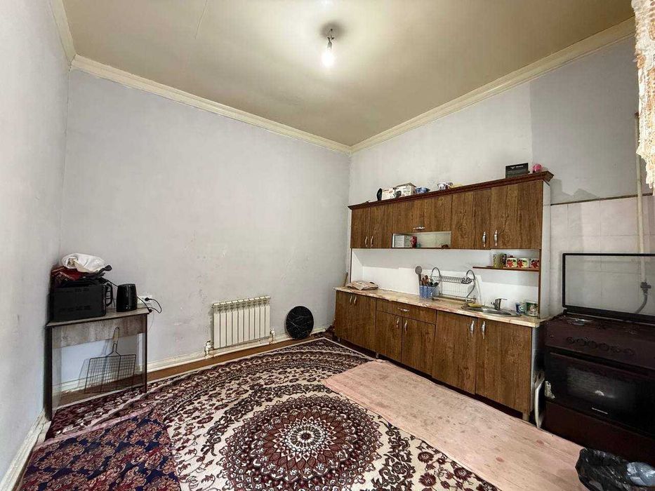 Tayyor 5.5 sotiqli hovli sotiladi.