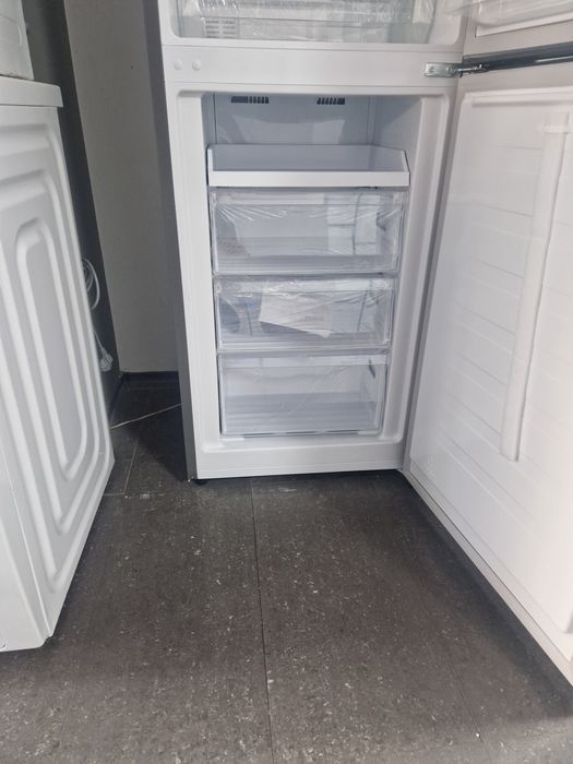 Хладилник с фризер Gorenje A++ No Frost