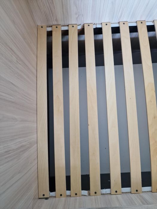 Продавам детско легло