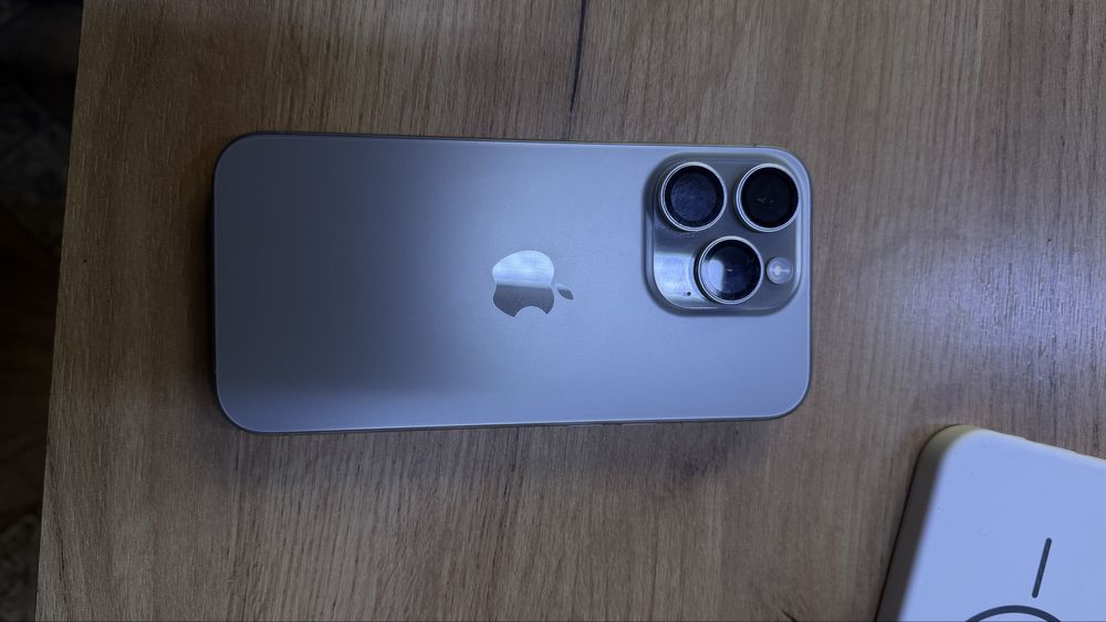 Продается Айфон 15 про