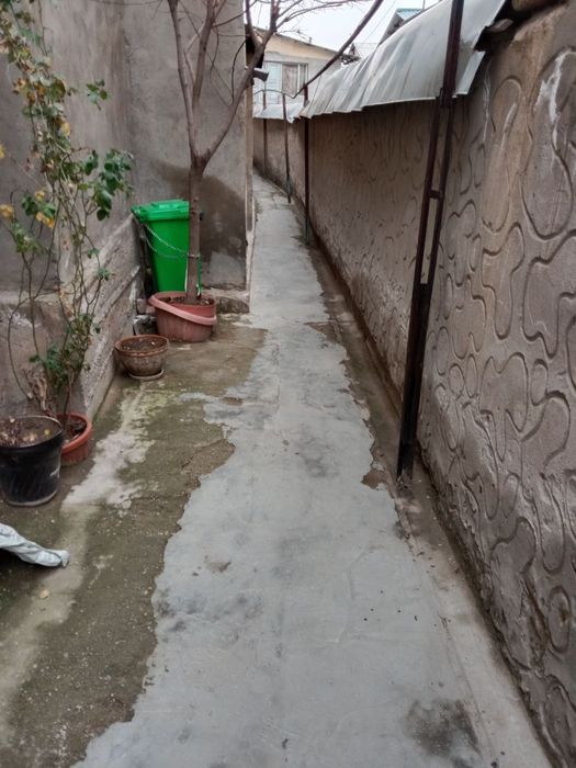 Продается Одна комнатный коттеджный домик. Файзиобад. Ор-р Рисовый баз