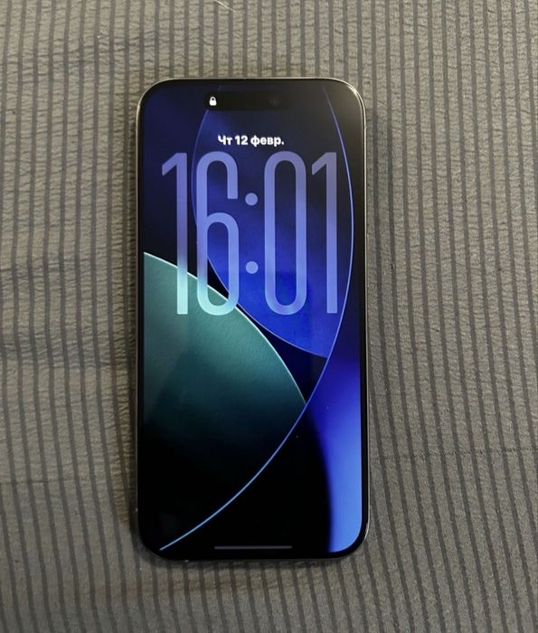 Продам айфон 15 про срочно