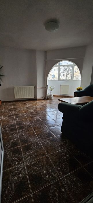 inchiriez garsoniera 9mai Ploiesti