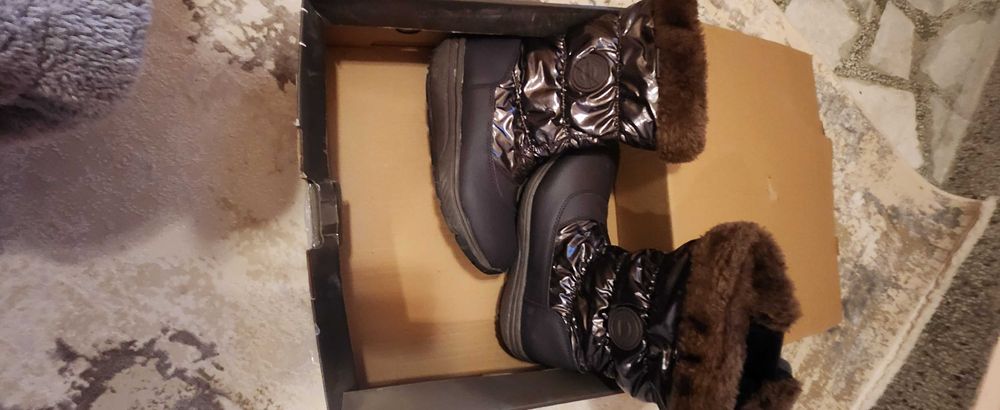 Нови ботуши.  36 номер.