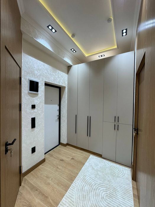 Юнусабад 13.  Мегапланет.  3/10/11. Новостройка