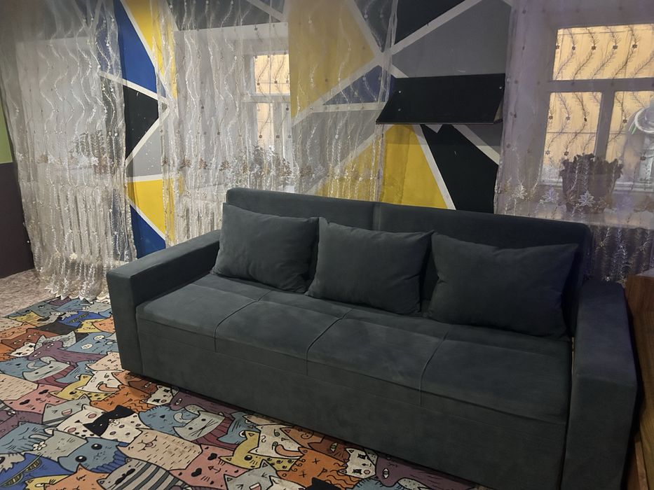 Продам диван.В хорошем состоянии.