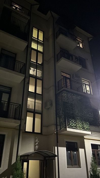 Продается своя, однокомнатная квартира с удобствами 40 КВ