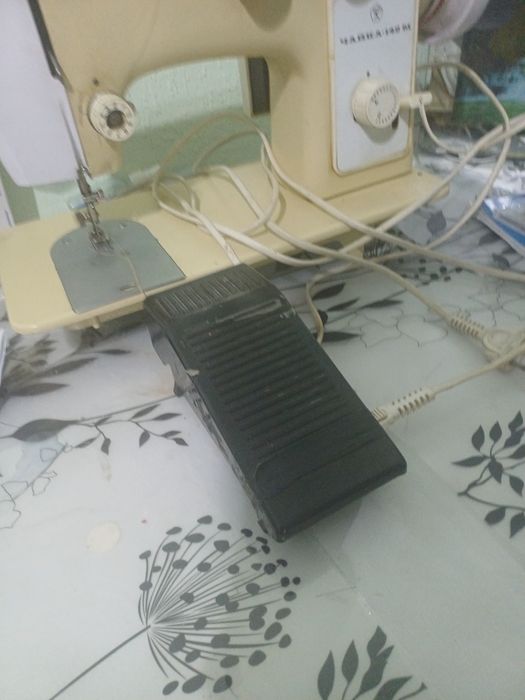 Машинка для шитья чайка 142 м