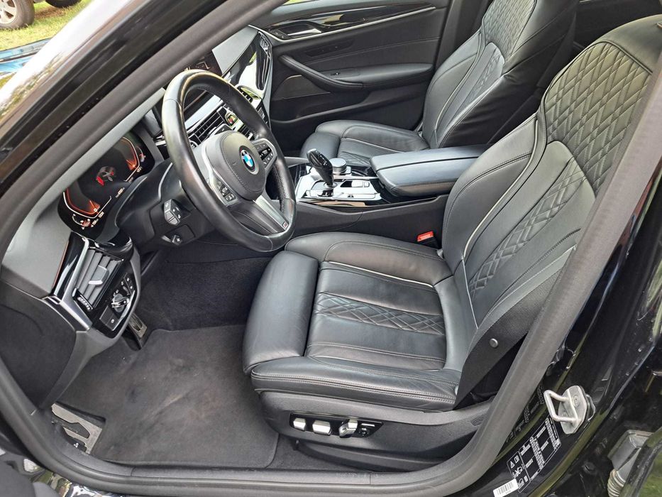 BMW M550i, Xdrive 2021