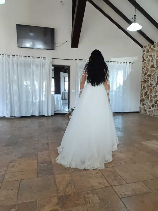 Rochie mireasa deosebita