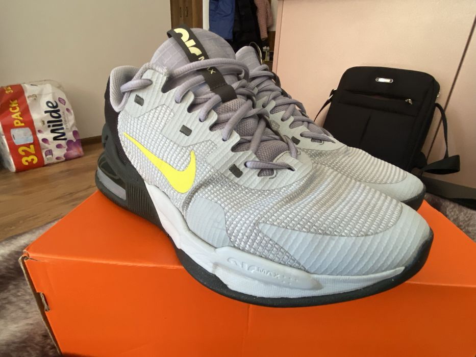 Nike Alpfa trainer 5 42.5/27cm.