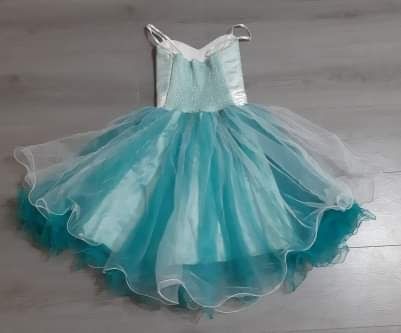 Rochii - marimea 36 - S-M
