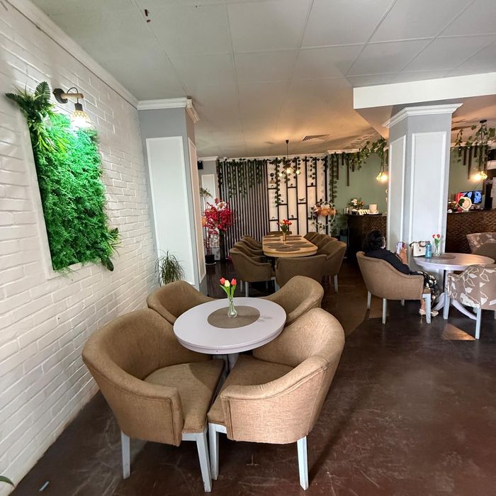 PROPRIETAR inchiriez spatiu comercial in centrul Caransebesului