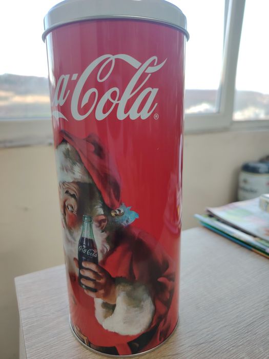 Нова метална кутия на Coca - cola