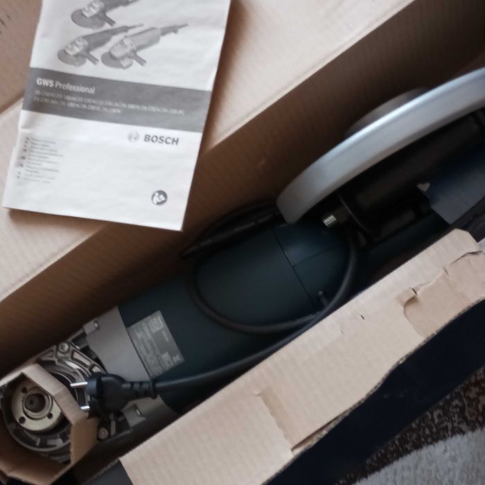 Шлифовальная машина BOSCH