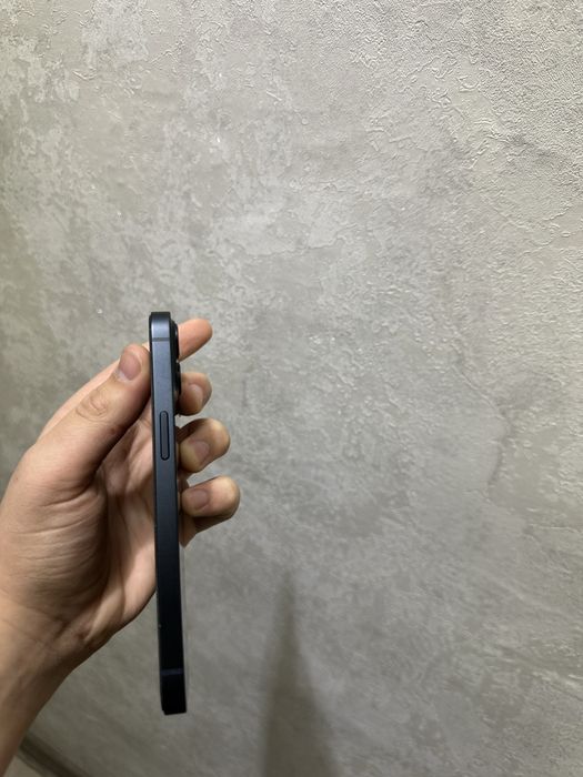 Айфон 13 в отличном состоянии