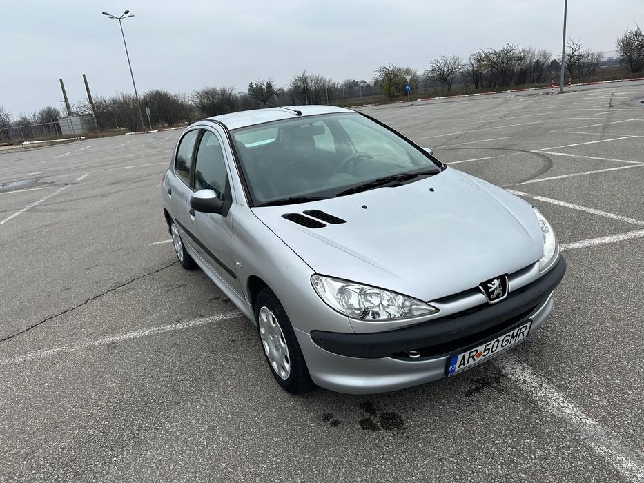 Vand Peugeot 206,benzina an 2007
