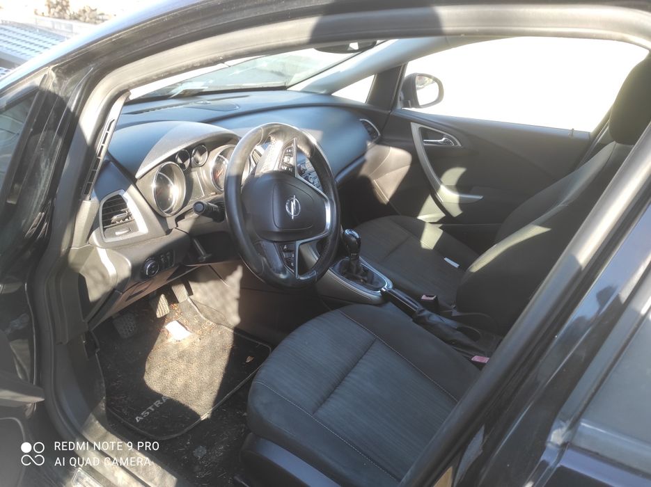 Opel Astra J 1.7 CDTI На Части