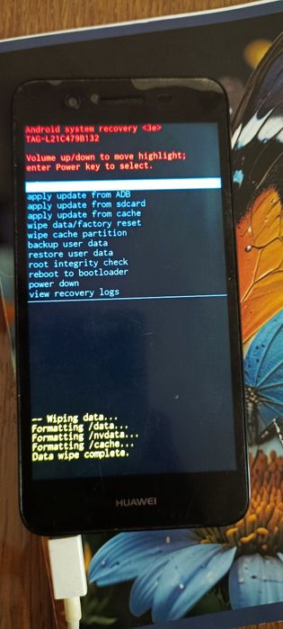 Продам Хуавей рабочий , но требует ремонта