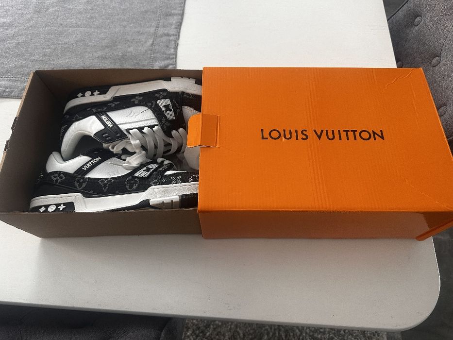 Adidasi Louis Vuitton Trainers
