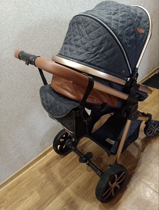 Детская коляска в отличном состоянии
