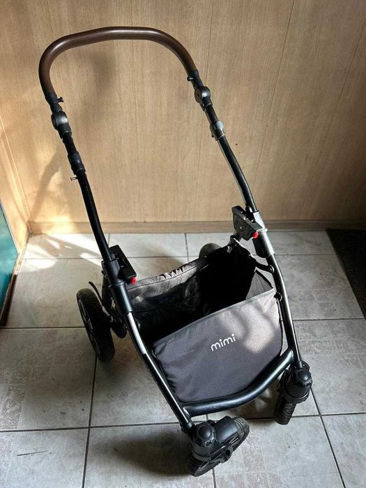 Продам детскую коляску Mimi