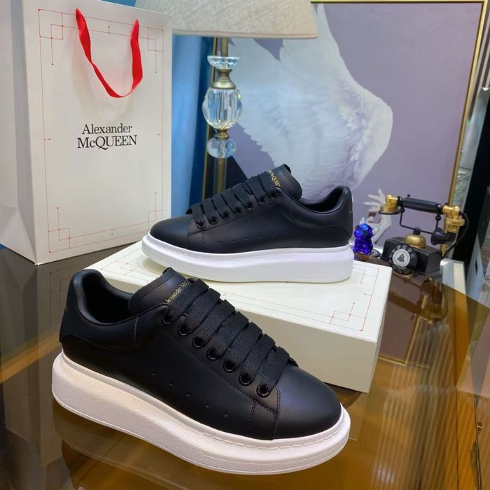 Alexander McQueen Black/White Sneakers Full Box Verificare Colet