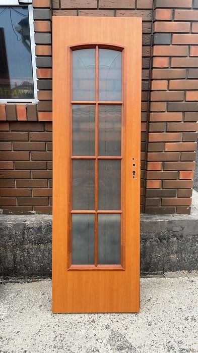 Продам двери б/у межкомнатные