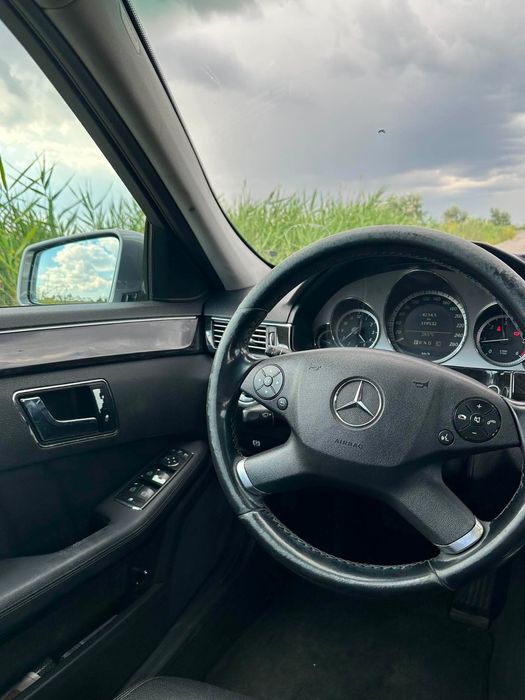 Mercedes-Benz E 220 CDI W212 – Automat – 2009