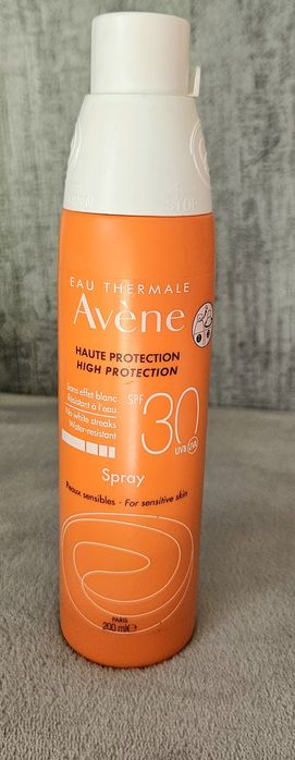 Слънцезащитен спрей на Avene SPF30,200ml.40lv.Нов.