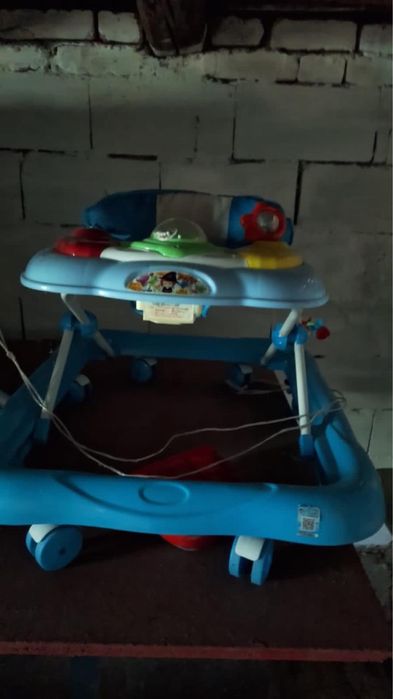 Продам детский стул и ходуног