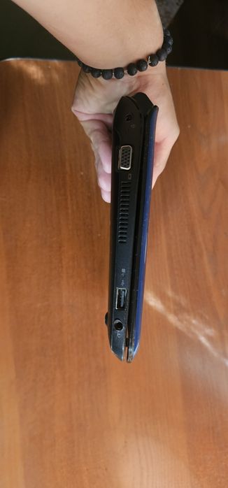 Продам рабочий ноутбук hp mini