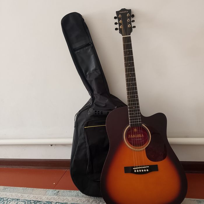 (Sakura) гитара 0