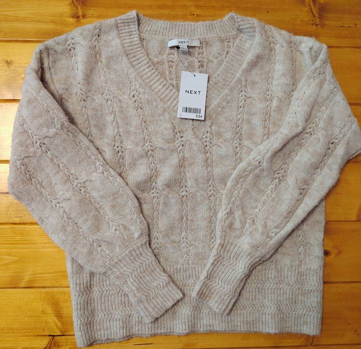 Vând Pulover Next Nou