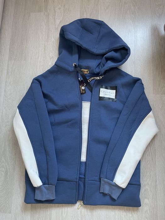 Продам мужской костюм