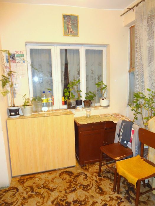 Продава къща дворно място  гараж Гр.Девня кв.Повеляново